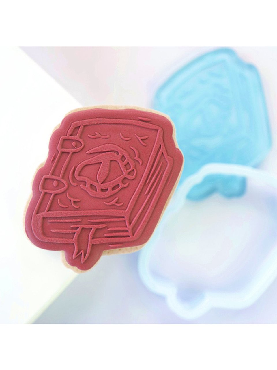 Sweet-Stamp-Spellbound-Stamp-n-Cut-Book__69567.jpg